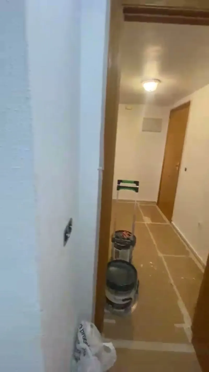 Repasamos juntos cada habitación antes de irnos.