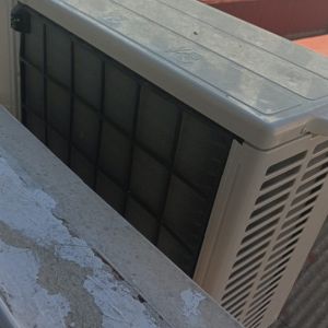 Instalación de unidad exterior de aire acondicionado en Castellón - TecniClima